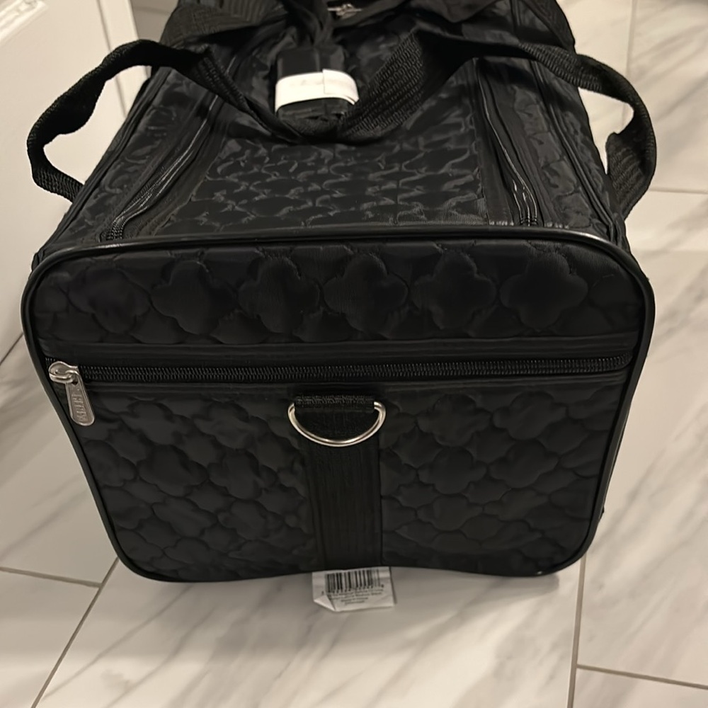Small Premium Dog Carrier - Picture 3 of 7